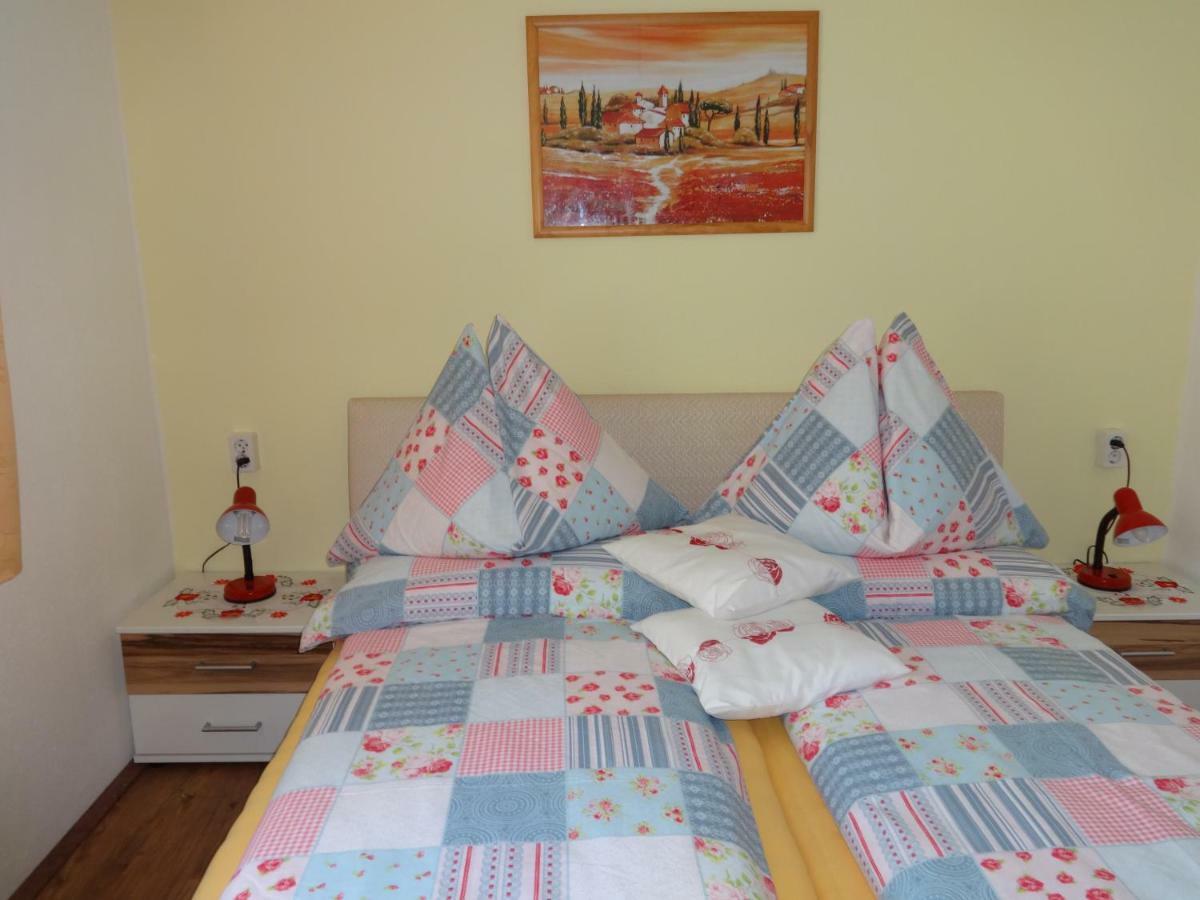 Fruehstueckspension Irmer Gaming Bagian luar foto